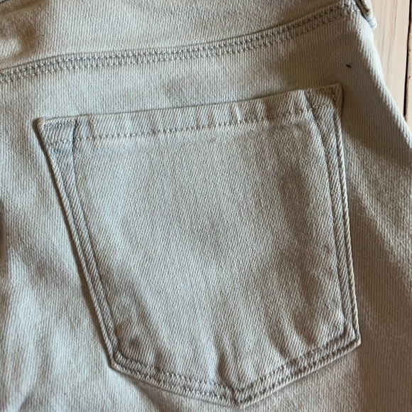 HOST PICK 🎉JBRAND NWT LOVESTORY FLARE JEANS 27👖 - Picture 10 of 13